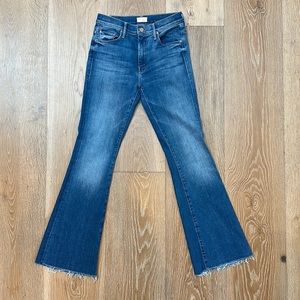 Mother “The Weekend Fray” in A Groovy Kind Of Love Wash size 28 with stretch